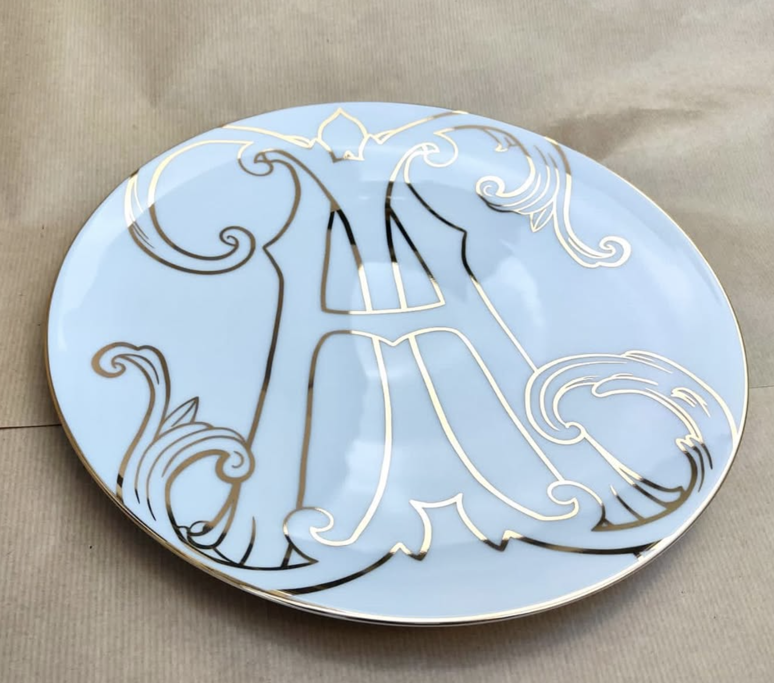 assiettes sur mesure monogrammes mariage