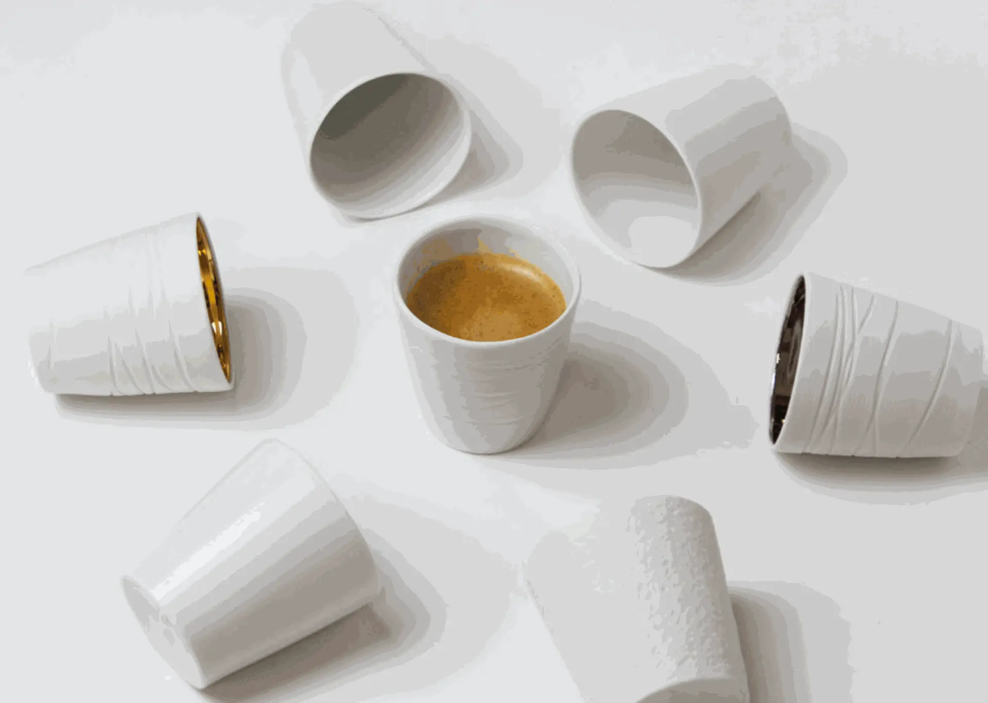 tasse à café intérieur doré ou intérieur argenté porcelaine de limoges