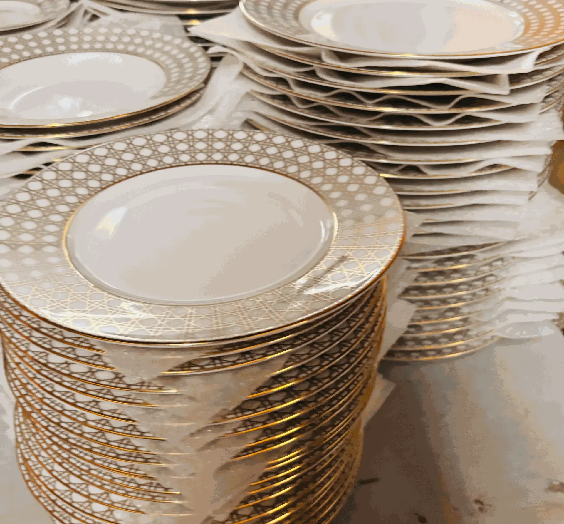 réalisation d'un service de mariage sur mesure dorures à l'or fin 