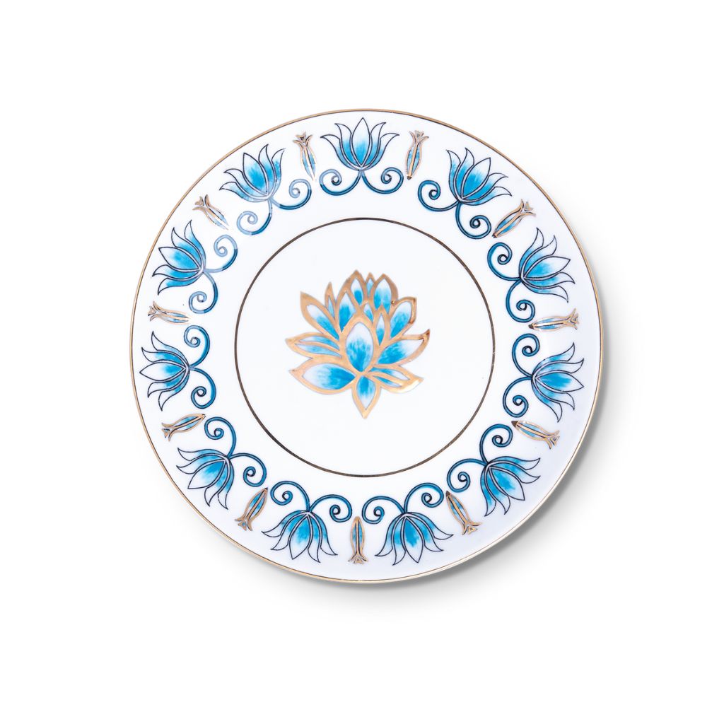 [19L/02-S] Hand-painted porcelain dessert plate "Lotus" ⌀ 18 cm